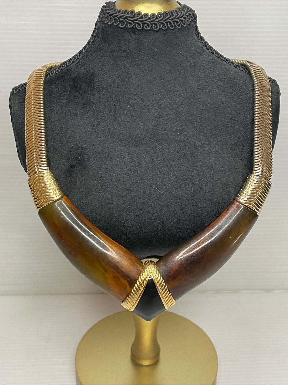 Vintage Bold Trifari Faux Tortoise Lucite Statement Necklace Rare 16”